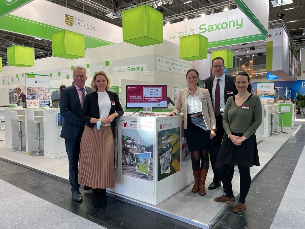 Team des ZFM auf der Expo Real 2021