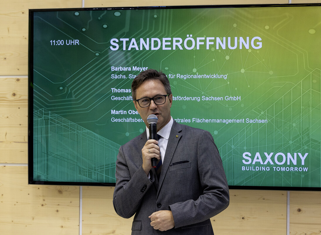 Mann mit Mikrofon